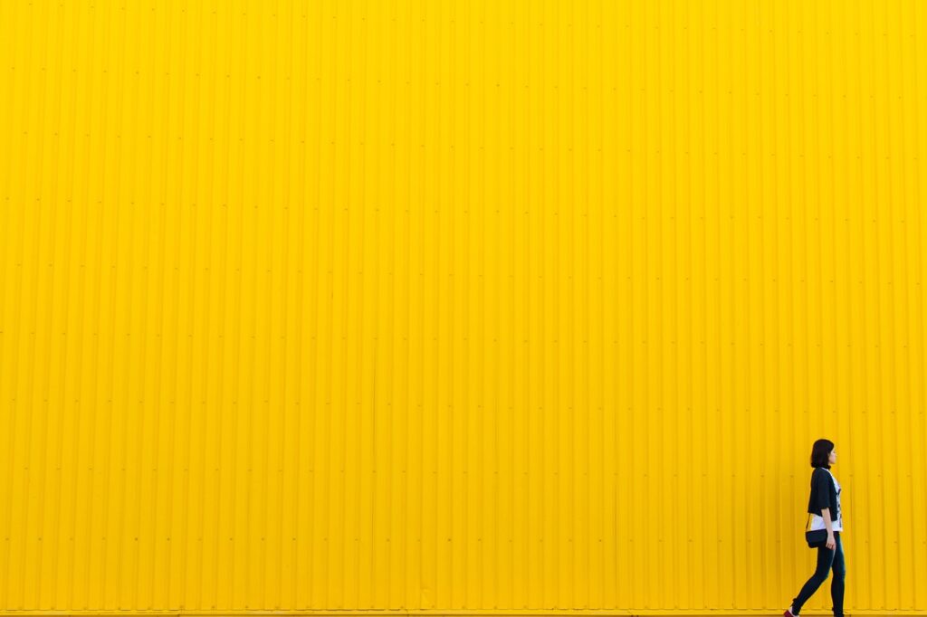 女性が汗臭い時、どう対処すれば人に会いたくない気持ちを解消できる？
